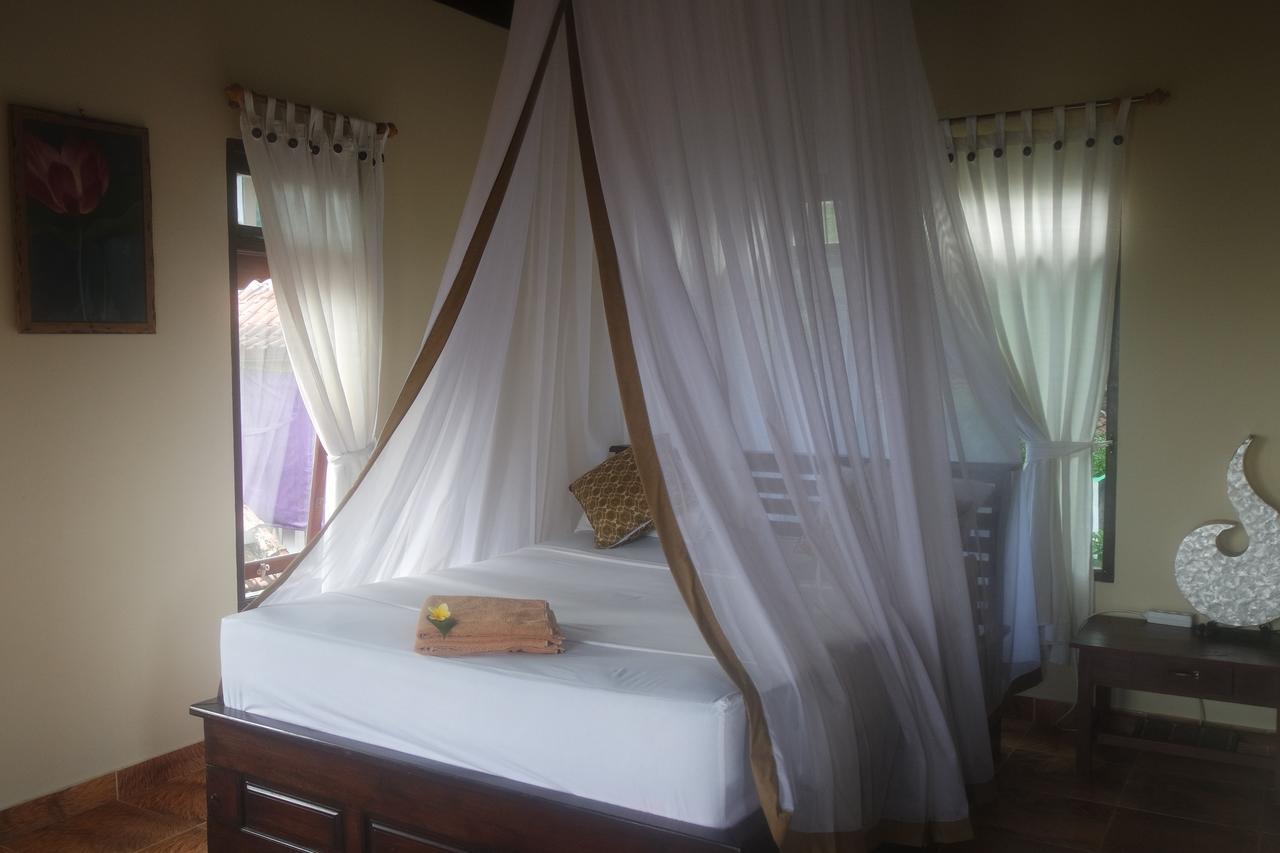 Bulih Beach Bungalows アメッド エクステリア 写真
