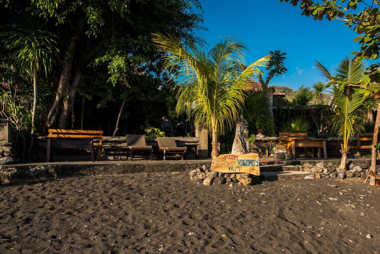 Bulih Beach Bungalows アメッド エクステリア 写真